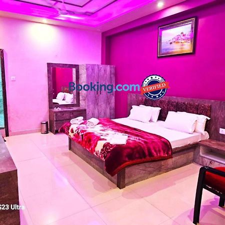 Hotel Kashi Inn Raj Ghat Варанаси Экстерьер фото